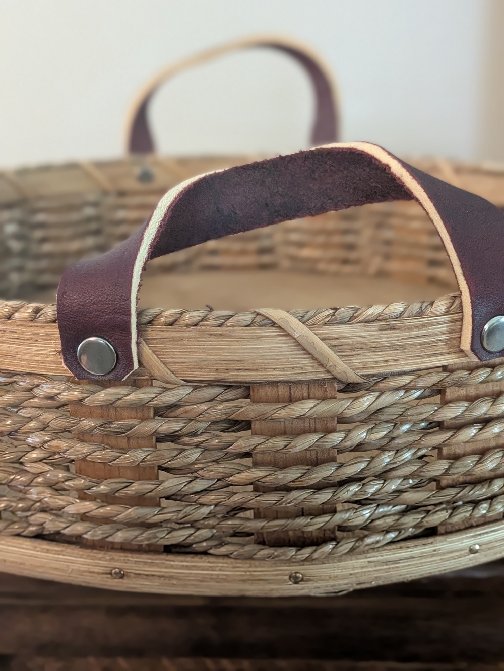 Handcrafted Amish Woven Basket Tray Leather Handles Lancaster PA #281 Signed
